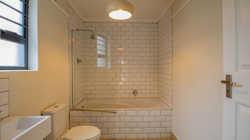 2 Bedroom Property for Sale in Woodstock Western Cape